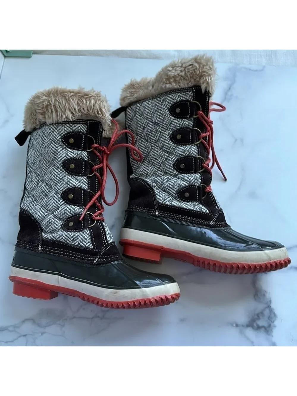 Khombu Arielle Tweed Lace Up Boot Brown Faux Fur Collar Size 7